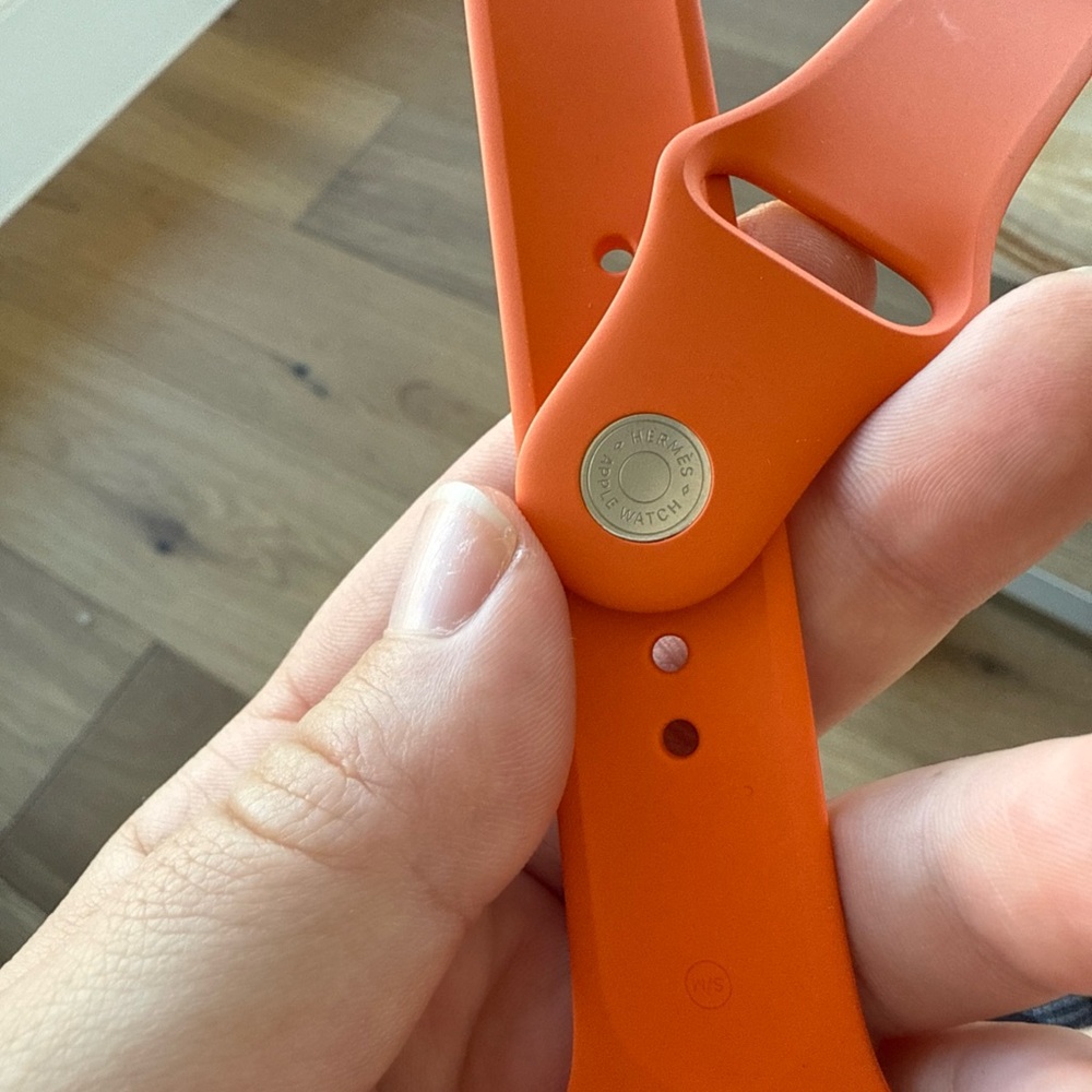 Apple Watch Hermes Watch, Bands, &  Original box 40 mm Authentic - series 5 - Picture 11 of 16